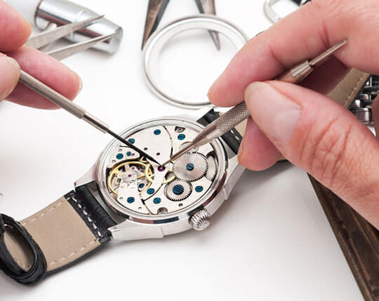 Чистка механизма часов